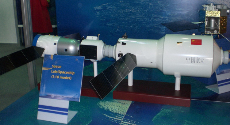 2013 Tiangong-2 china space station future