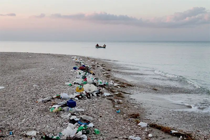 plastic waste entering oceans