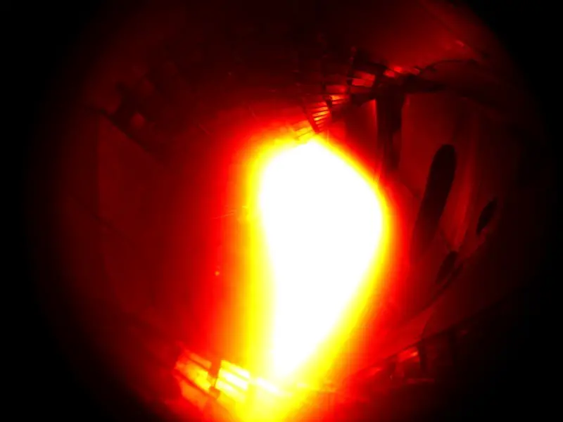 302-wendelstein-7-x-fusion-device-ignition.jpg