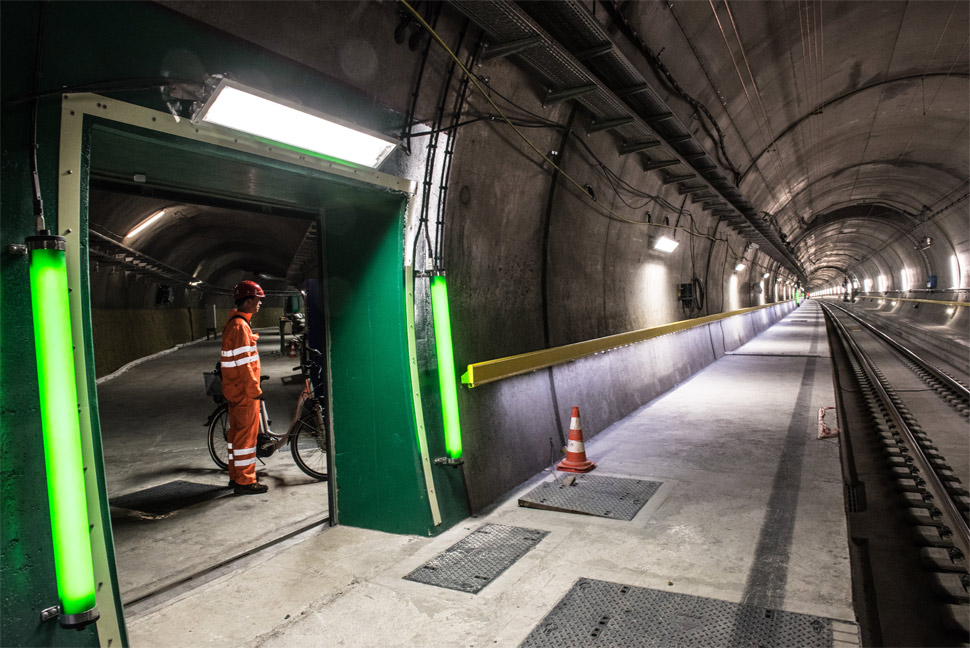 gotthard base tunnel alps map