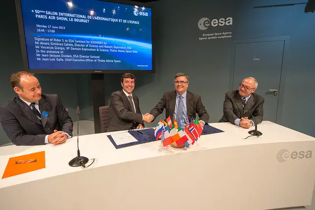 esa contract signing