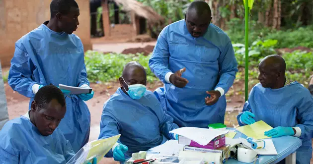 138-guinea-ebola-vaccine-researchers-2015
