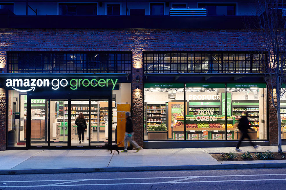 Amazon opens first large scale cashierless grocery store Amazon opens first large scale cashierless grocery store
