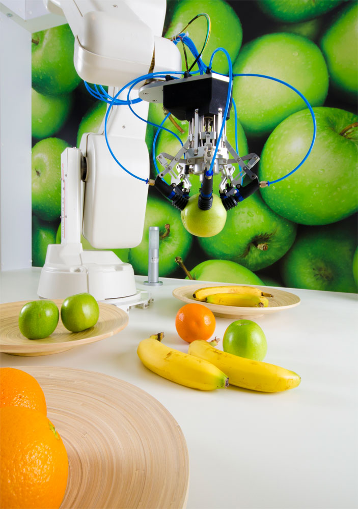 robot picking fruit